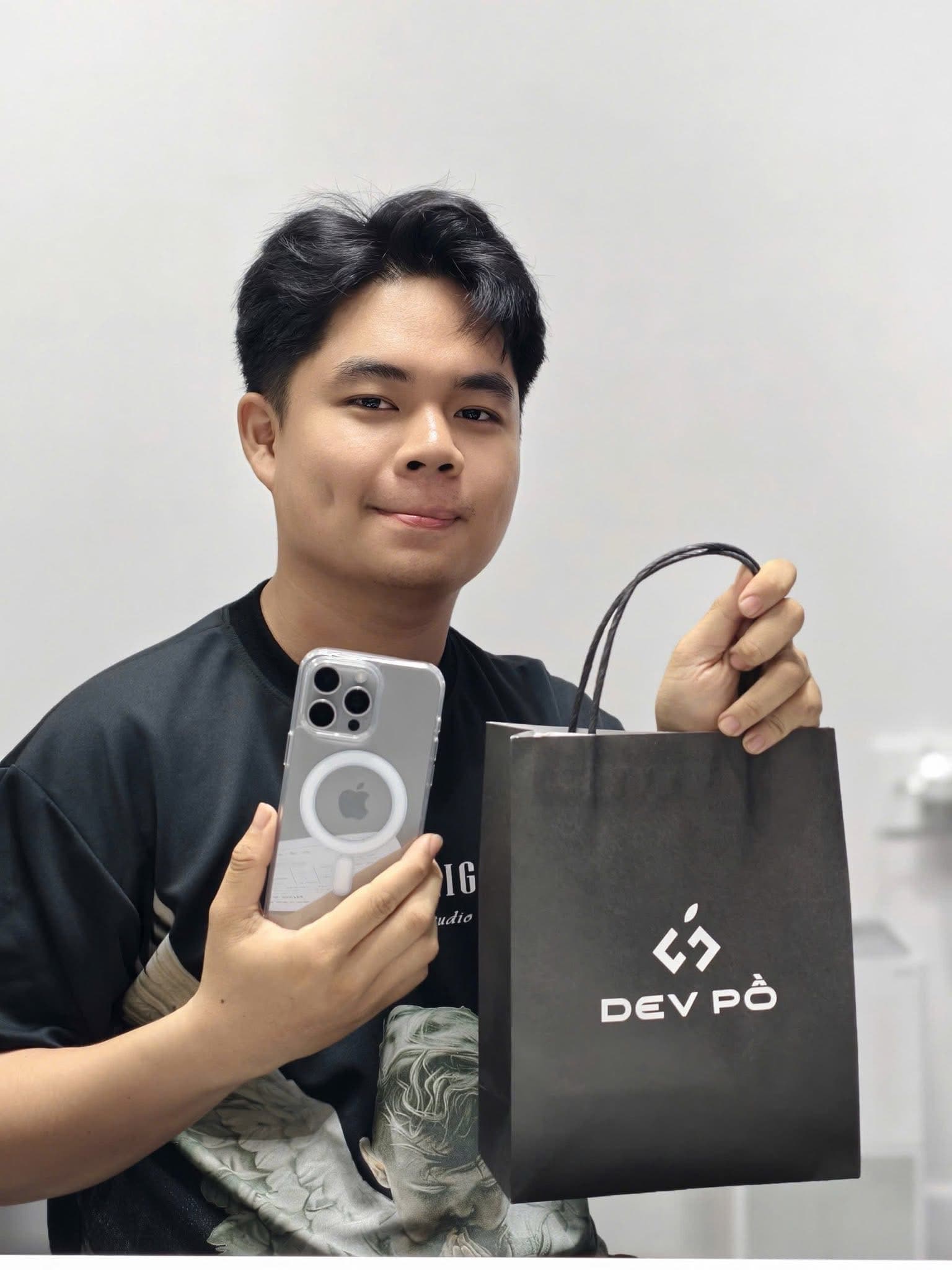 Feedback mua iPhone Lock trả góp Dev Pồ TP.HCM